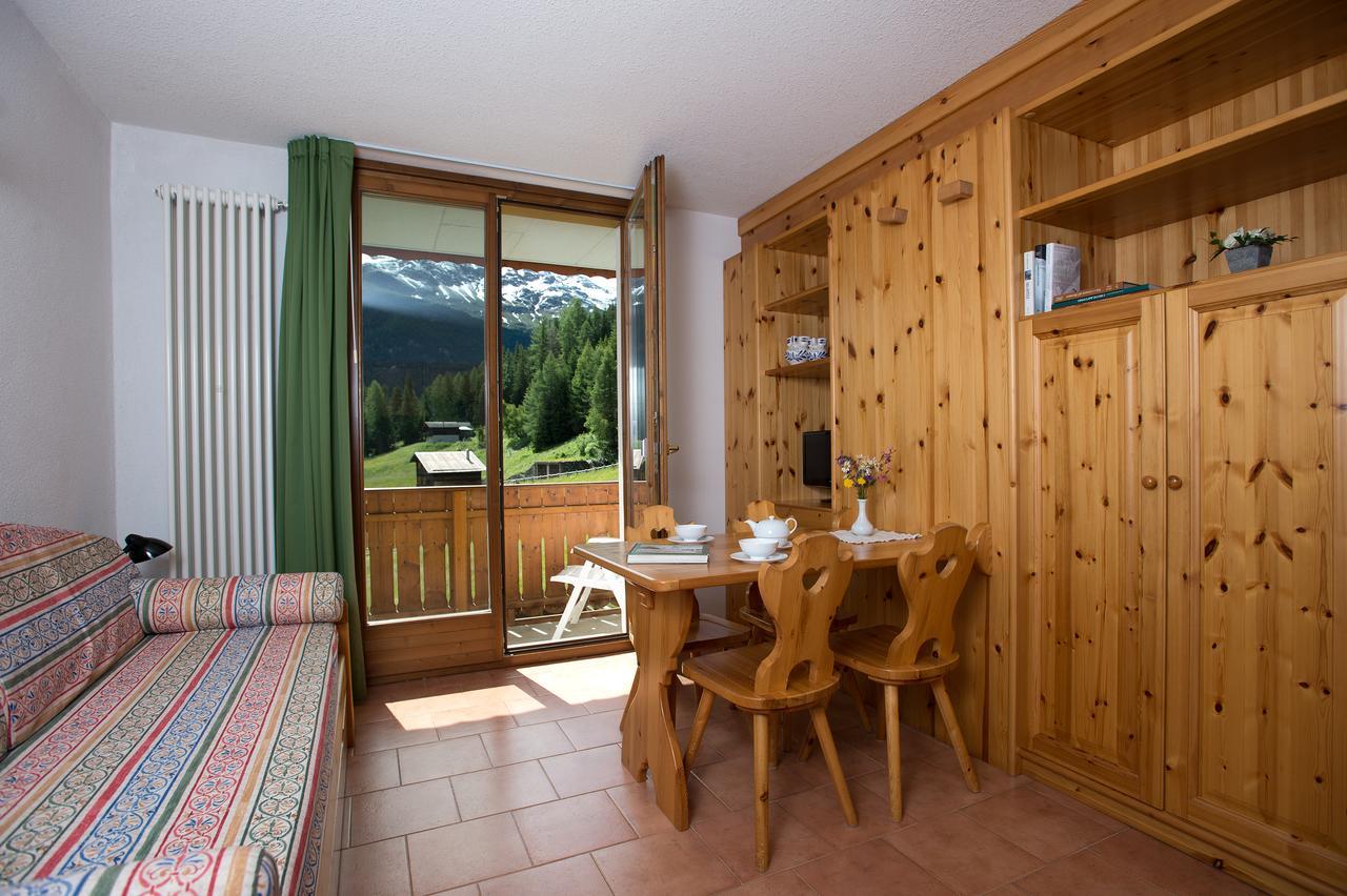 Residence Ortles Santa Caterina dello Ionio Ruang foto